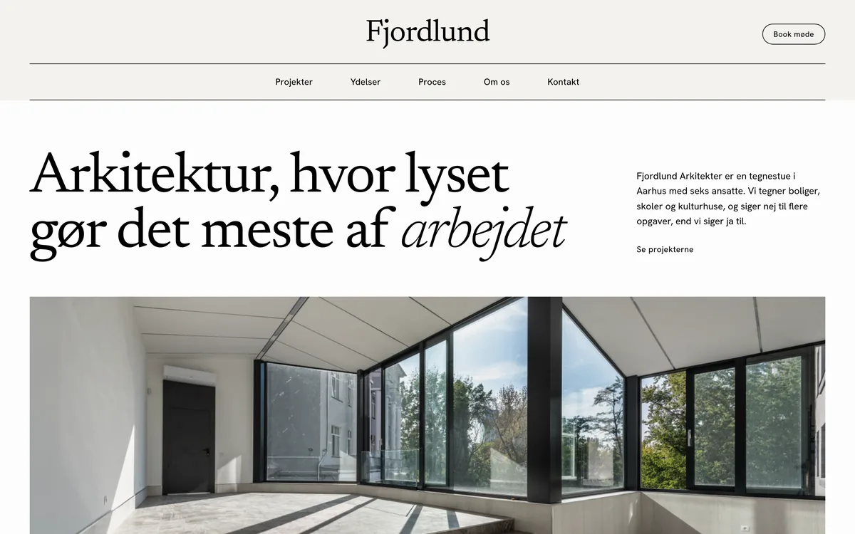 Forsiden af eksempelsiden Fjordlund Arkitekter, en opdigtet side for arkitekt og tegnestue